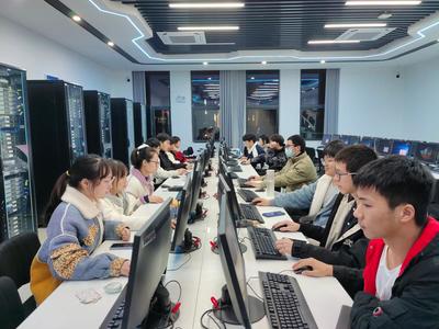 培養ICT工程師，基地建設向縱深推進——我校華為HCIA-Datacom認證培訓考試圓滿結束
